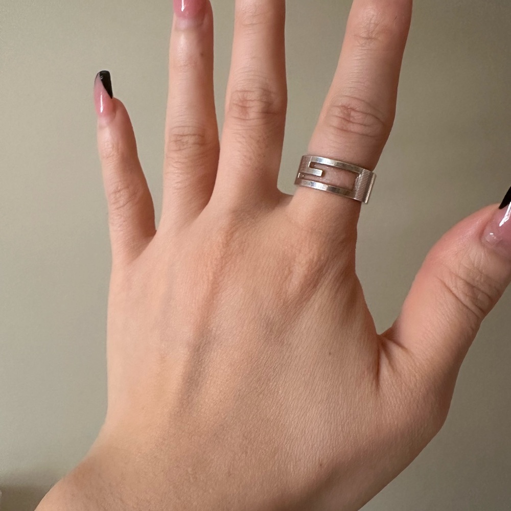 Gucci 925 ring